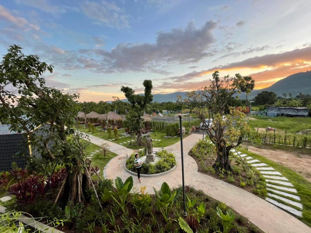 Kampot Tropical Village Eksteriør billede